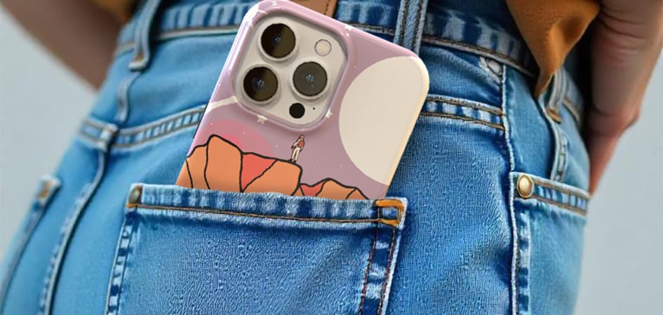 Capas de celular com tema de astronauta